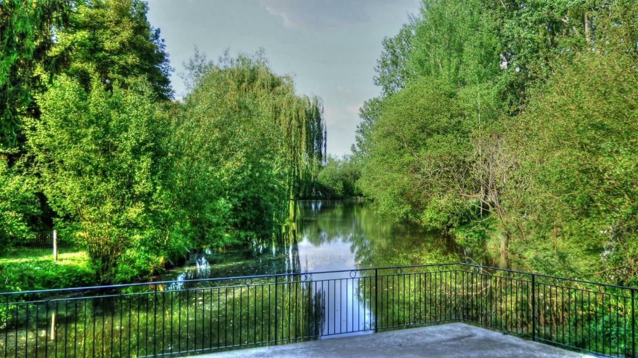 Le Moulin De Follet Bed & Breakfast Fougere  Luaran gambar